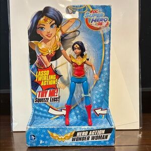 DC Super Hero Girls - Wonder Woman w/ Lasso Twirling Action